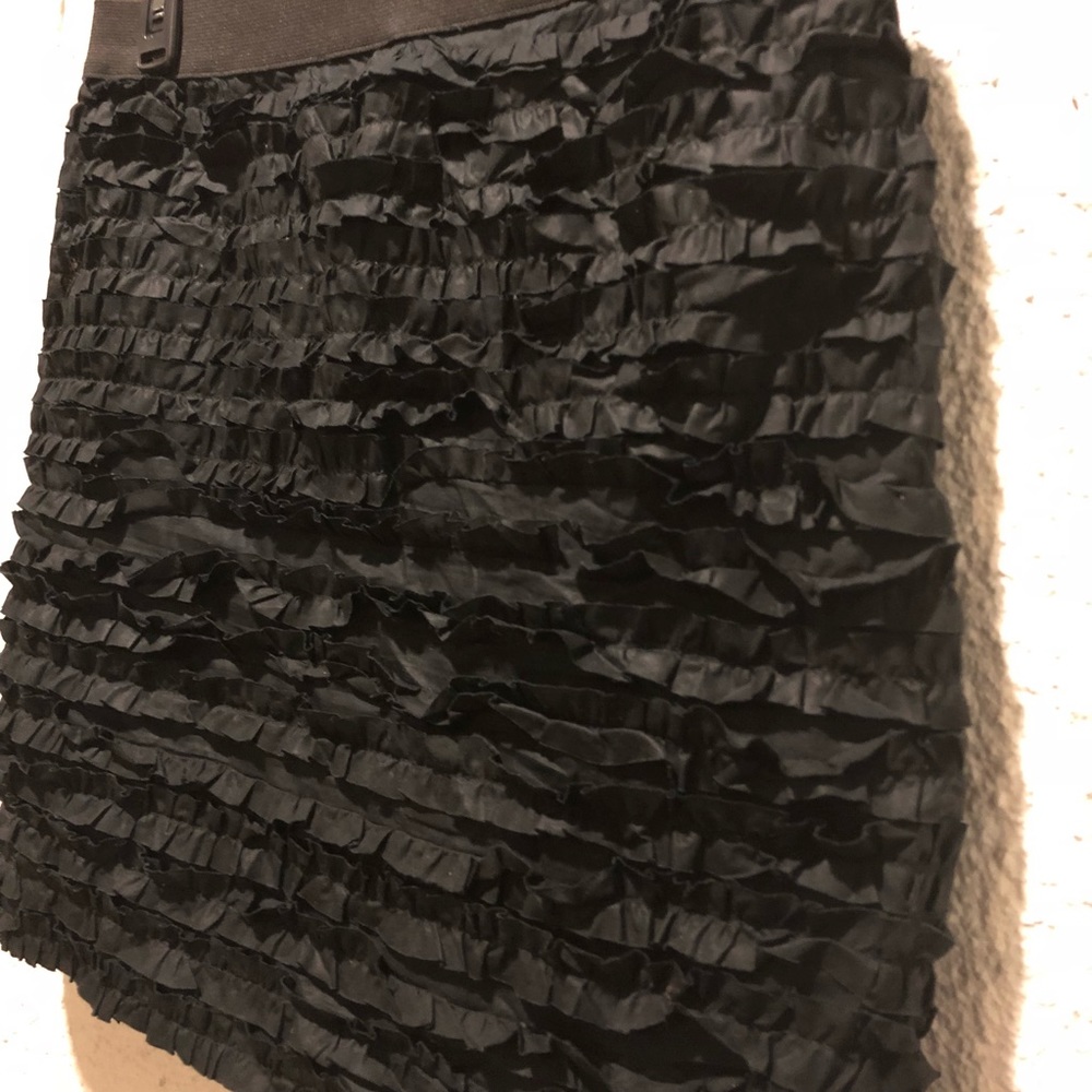 Michael Kors Black ruffle skirt - Picture 3 of 5